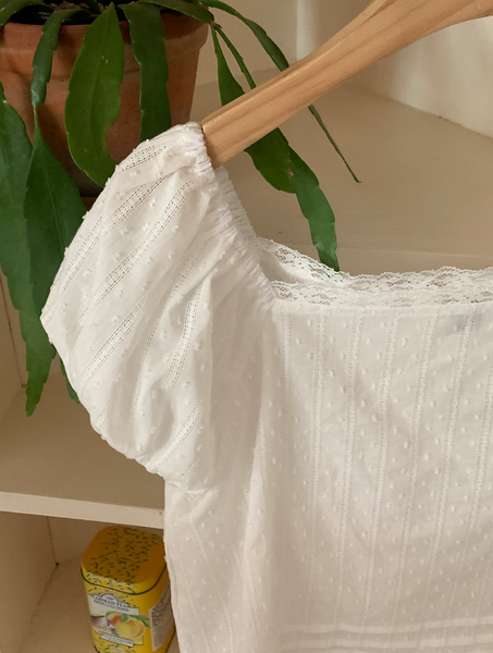 [GIRLS RECIPE] Off Square Short Sleeve Blouse