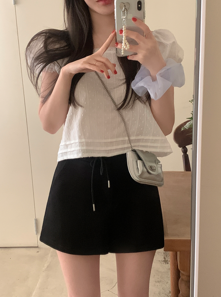 [GIRLS RECIPE] Off Square Short Sleeve Blouse