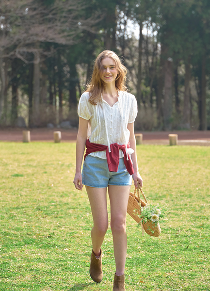 [Letter from Moon] Soap High Neck Ribbon Blouse (Ivory)