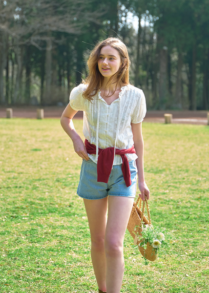 [Letter from Moon] Soap High Neck Ribbon Blouse (Ivory)