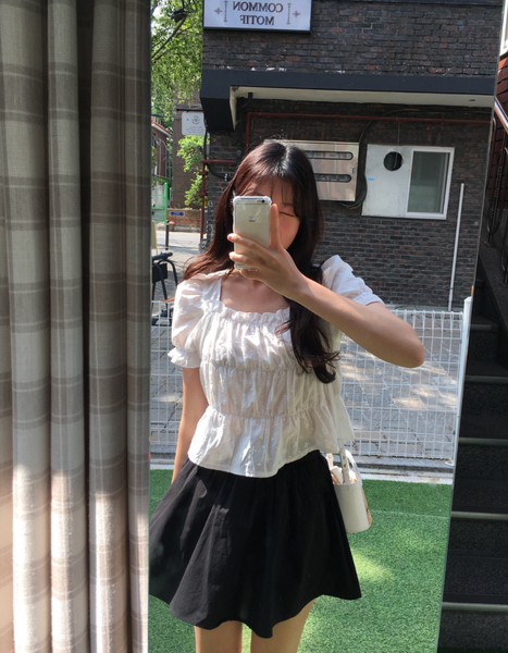 [PETER AND WENDY] Plumeria Shirring Blouse