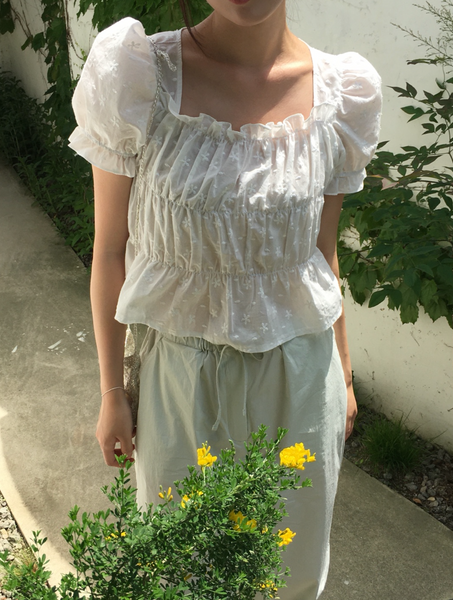 [PETER AND WENDY] Plumeria Shirring Blouse