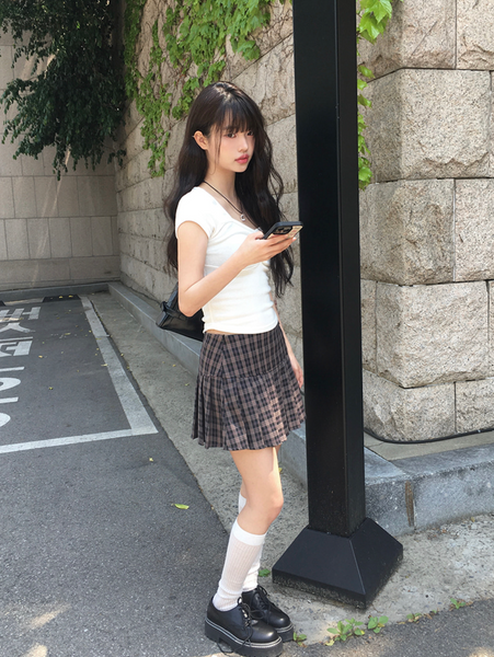 [anyonemore] Duran Amore Square Neck Shirring T-Shirt