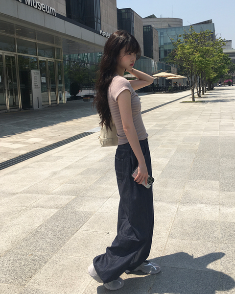 [anyonemore] Duran Amore Square Neck Shirring T-Shirt