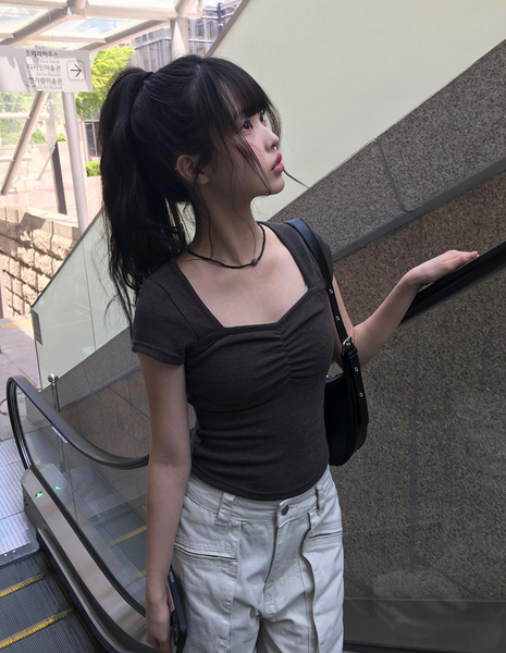 [anyonemore] Duran Amore Square Neck Shirring T-Shirt