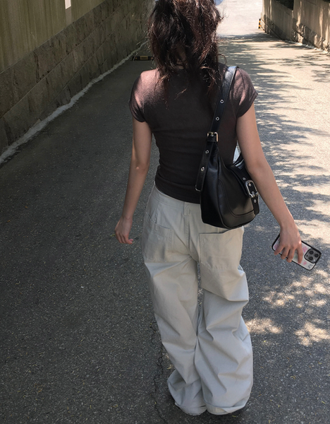 [anyonemore] Duran Amore Square Neck Shirring T-Shirt