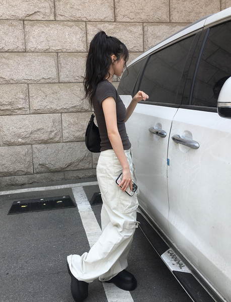 [anyonemore] Duran Amore Square Neck Shirring T-Shirt