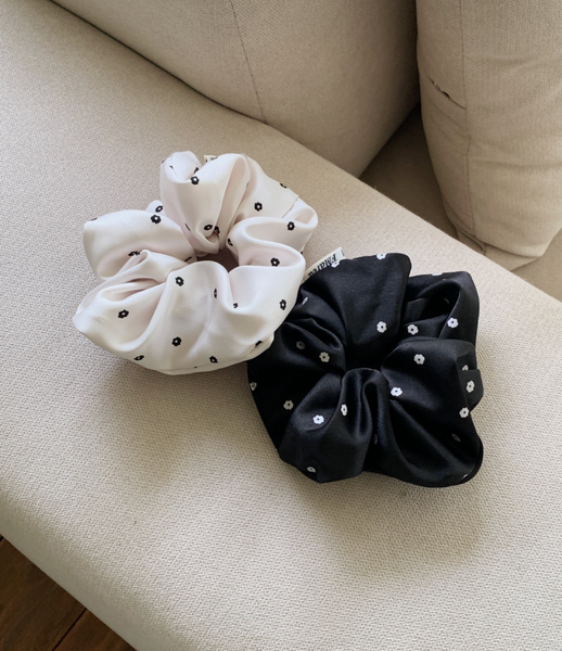 [SOYE PI-NE] Brunch Flower Big Scrunchy