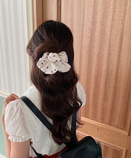 [SOYE PI-NE] Brunch Flower Big Scrunchy