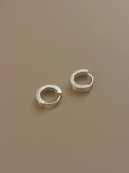 [urbantout] [silver 925] Matte Basic Earrings