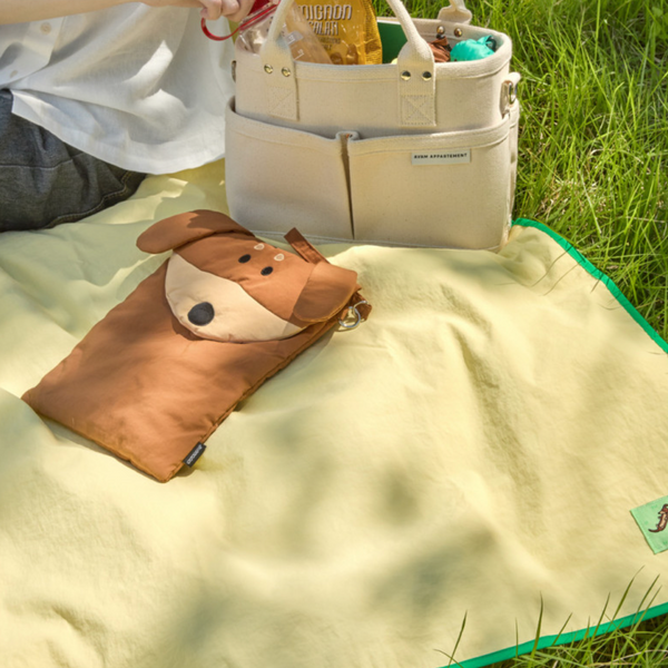 [JOGUMAN STORE] Brachio & Woody Throw Away Picnic Mat & Pouch Set