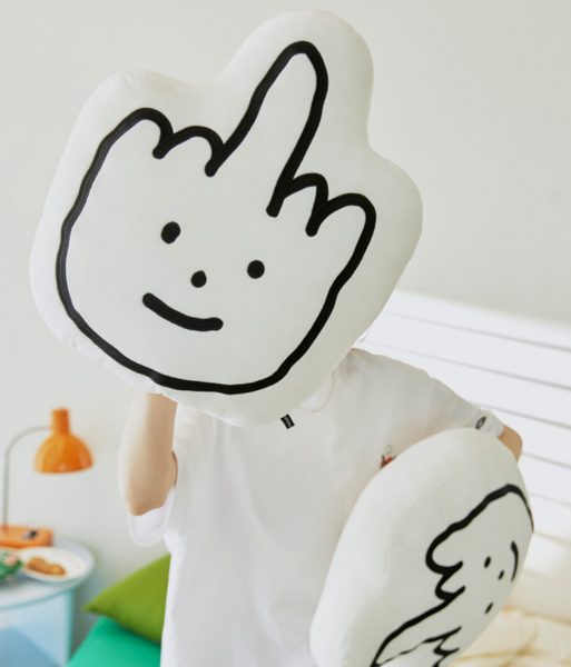 [JOGUMAN STORE] Finger Hand Cushion