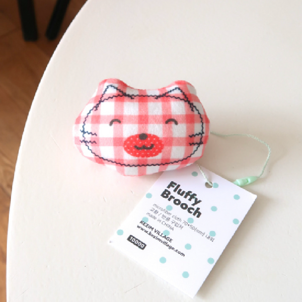 [FLUFFY BROOCH] Red Check Cat