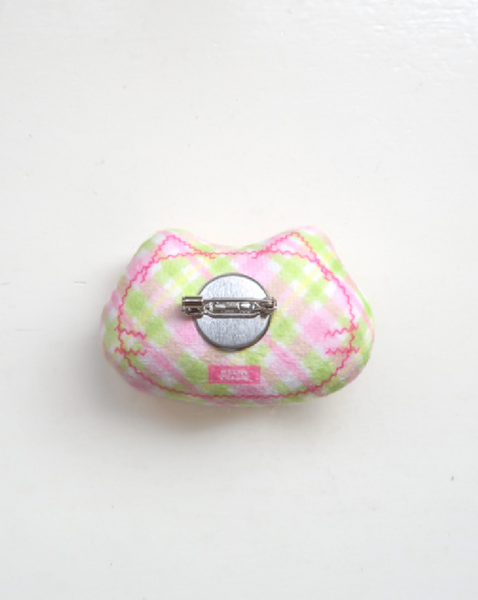 [FLUFFY BROOCH] Pink & Green Check Cat