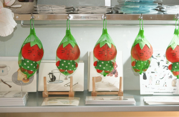 [mdrlife] Tomato Neco Doll Keyring