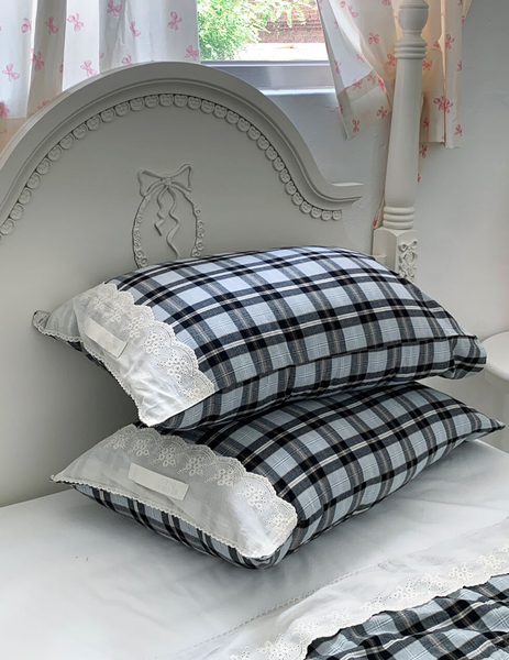 [Beurre Bleu] Alice Pillow Cover