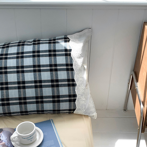 [Beurre Bleu] Alice Pillow Cover