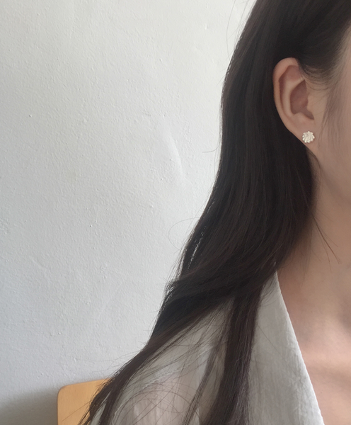 [moat] Mini Shell Earring (Silver925)