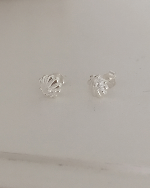 [moat] Mini Shell Earring (Silver925)