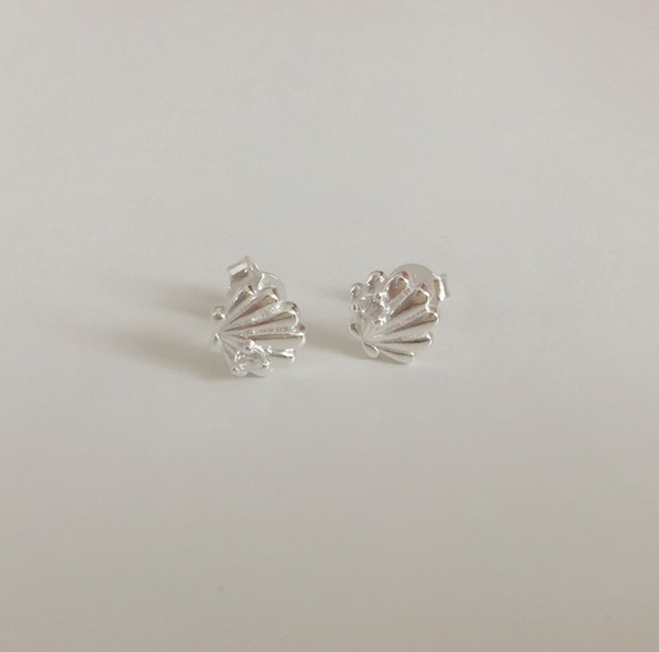 [moat] Mini Shell Earring (Silver925)