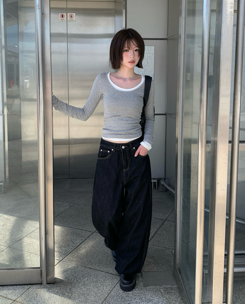 [anyonemore] Charin Deep Uneck Two Way Layered T-Shirt