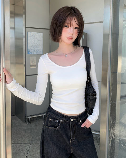 [anyonemore] Charin Deep Uneck Two Way Layered T-Shirt