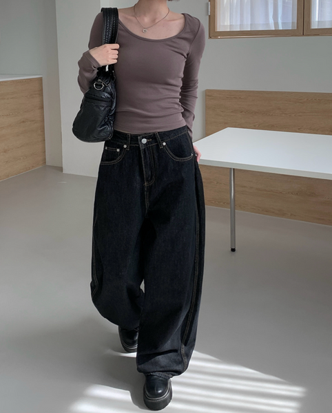 [anyonemore] Charin Deep Uneck Two Way Layered T-Shirt