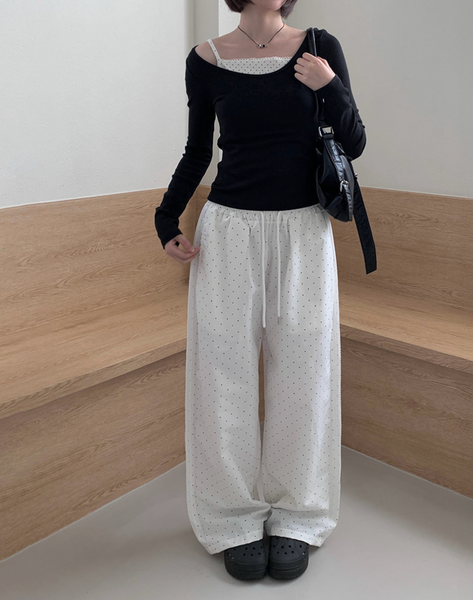 [anyonemore] Charin Deep Uneck Two Way Layered T-Shirt