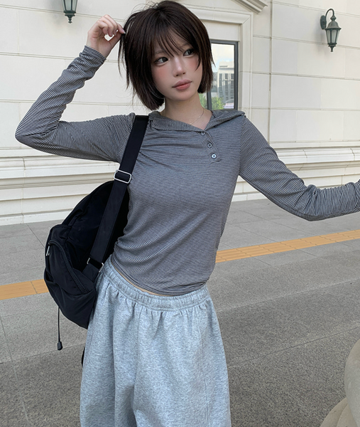 [anyonemore] Rhythm Diagonal Unbalanced Button Hood Long Sleeved T-Shirt