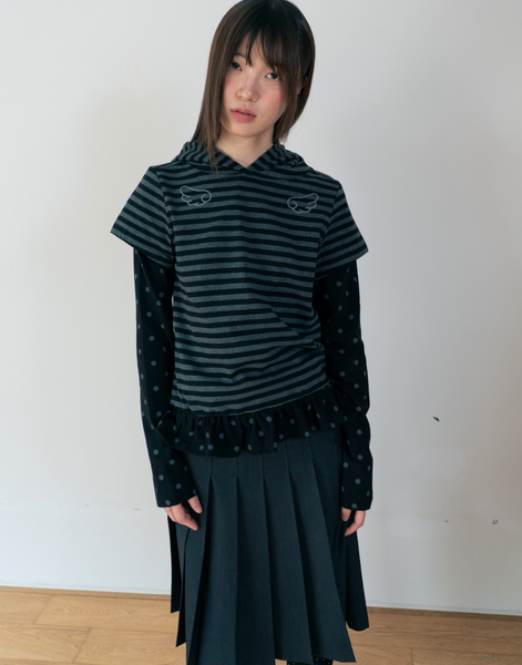 [BAUF] Angel Slim Fit Layered Hooded T-Shirt [Straight Black]