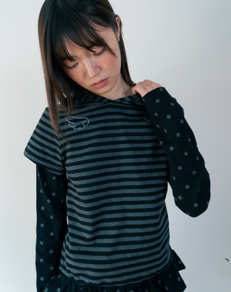 [BAUF] Angel Slim Fit Layered Hooded T-Shirt [Straight Black]