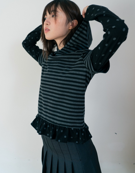 [BAUF] Angel Slim Fit Layered Hooded T-Shirt [Straight Black]