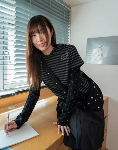 [BAUF] Angel Slim Fit Layered Hooded T-Shirt [Straight Black]