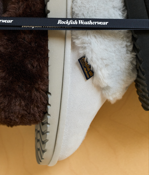 [Rockfish Weatherwear] ORIGINAL WINTER FUR MULES (BLUE)