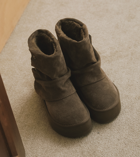 [Rockfish Weatherwear] STUD MAXI FOLDED BOOTS SHORT (2colours)