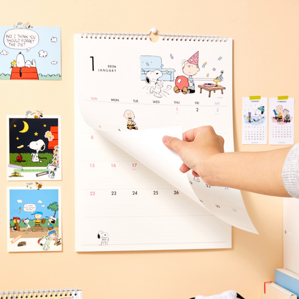 [Peanuts] 2026 Snoopy Wall Calendar