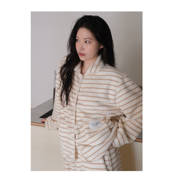 [Juuneedu] Jeu House Strip Sleep Jogger Pajama Set