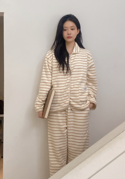 [Juuneedu] Jeu House Strip Sleep Jogger Pajama Set