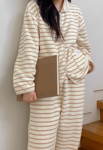 [Juuneedu] Jeu House Strip Sleep Jogger Pajama Set