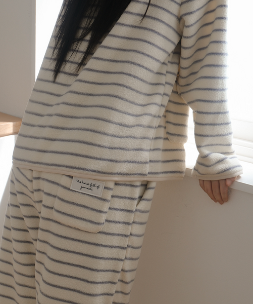 [Juuneedu] Jeu House Strip Sleep Jogger Pajama Set