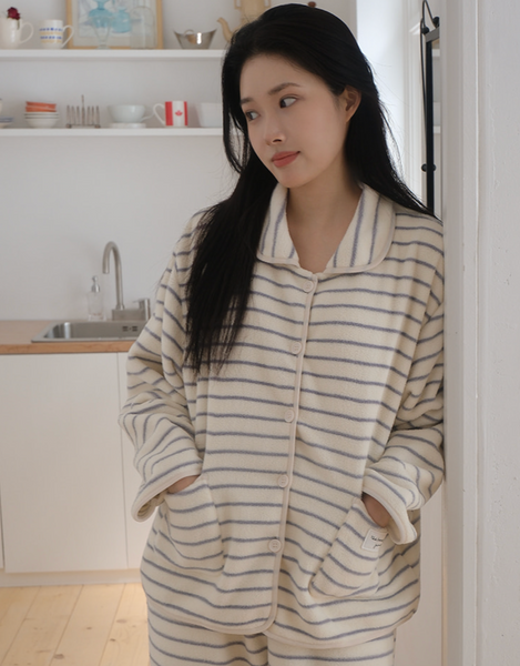 [Juuneedu] Jeu House Strip Sleep Jogger Pajama Set