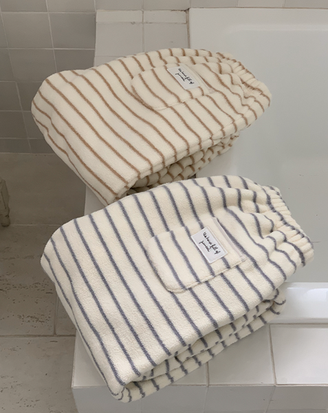 [Juuneedu] Jeu House Strip Sleep Jogger Pajama Set