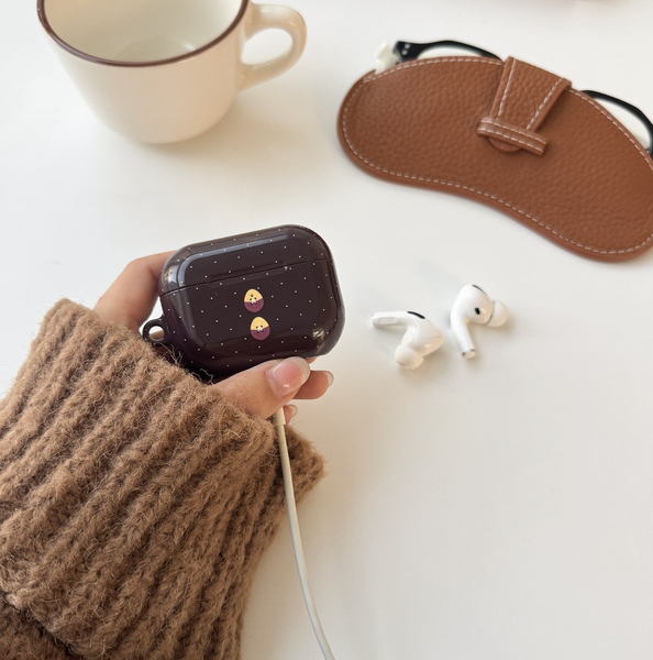 [second morning] Dot Button Airpods Case