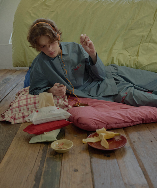 [HOTEL PARIS CHILL] Poétique Flat Plate (Cherry)