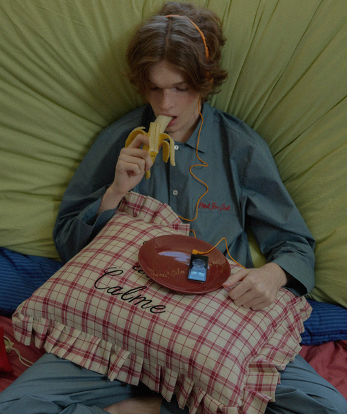 [HOTEL PARIS CHILL] Poétique Flat Plate (Cherry)