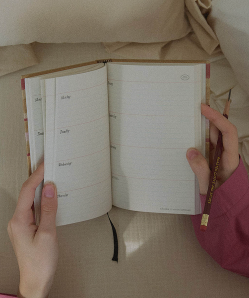 [HOTEL PARIS CHILL] 26 Old Book Journal (Redwood)