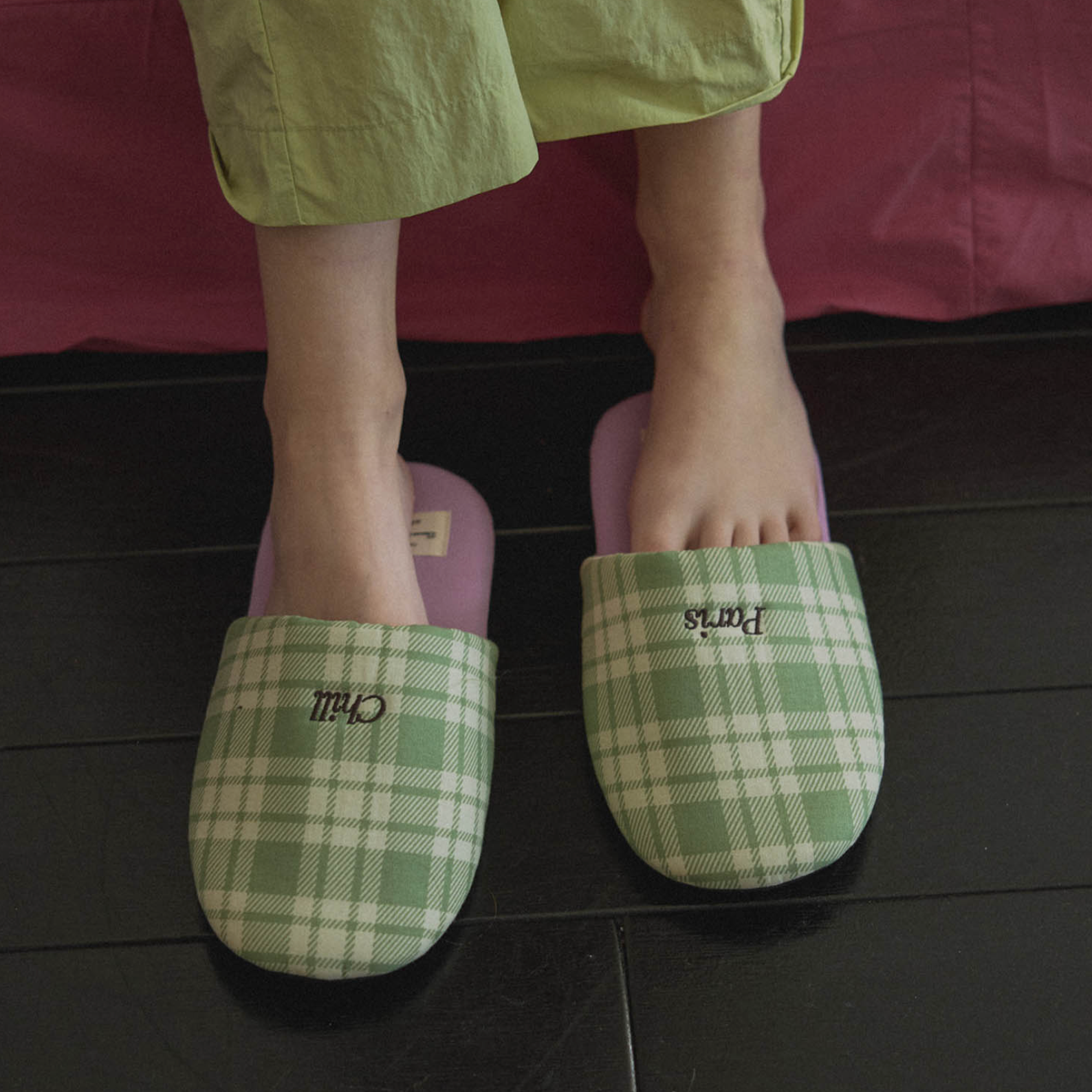 [HOTEL PARIS CHILL] Standby Slippers (Evergreen)