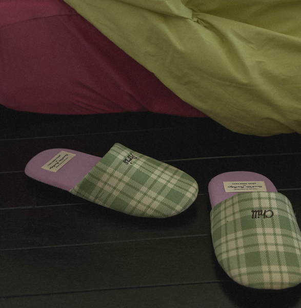 [HOTEL PARIS CHILL] Standby Slippers (Evergreen)