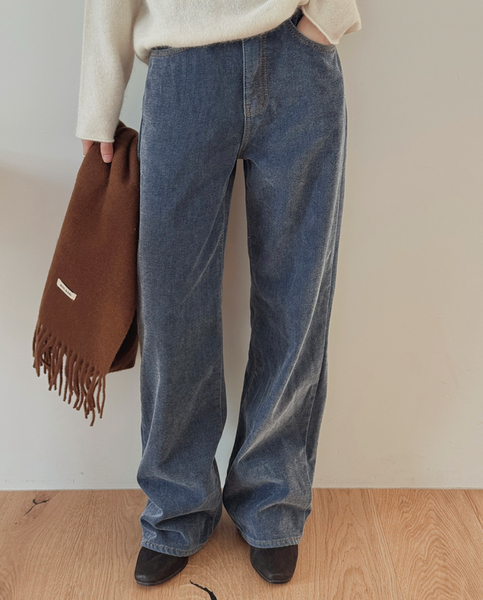 [SLOWAND] # SLOWMADE Light Warm Velvet Napping Straight Fit Denim Pants