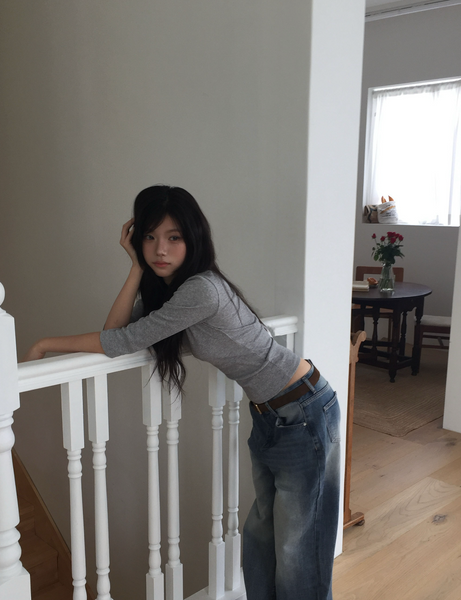 [MODIMOOD] Momu Basic Daily Slim Neck T-shirt